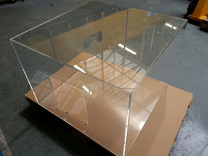 plexiglas bak op maat speciaalwerk helder kunststof